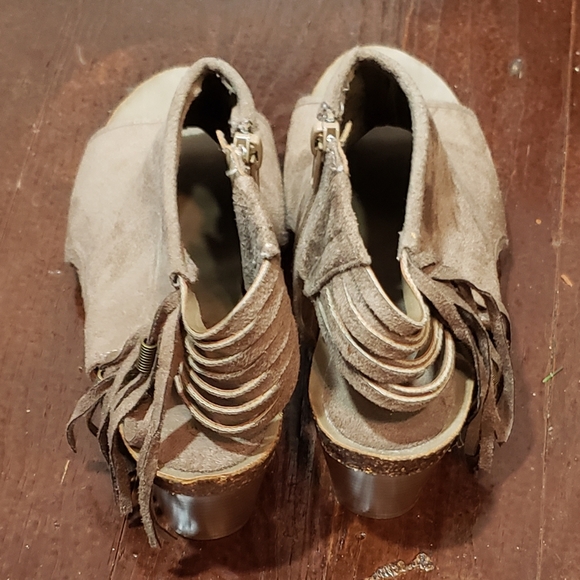 Wedges - Picture 6 of 6